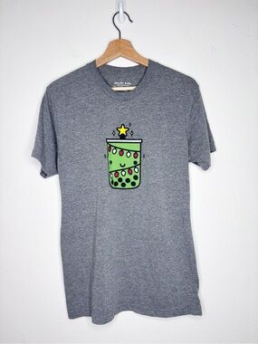 Mochi Kids Christmas Mochi Cup Graphic Short Sleeve Grey Tee Size M